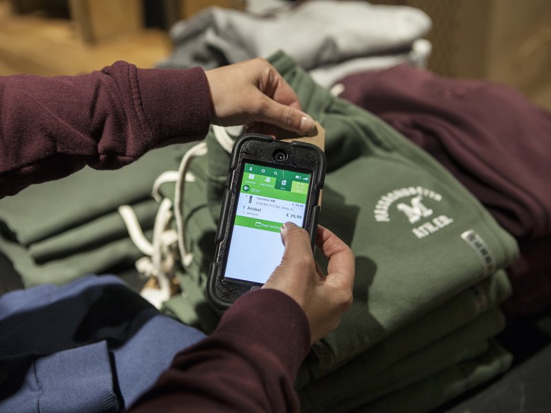 Retail-Header.jpg