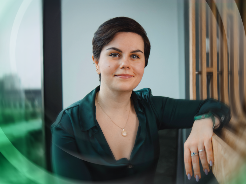Centric_EVP_CareerSite_Banner_Riana_01